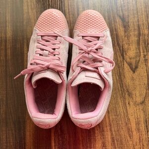 Puma shoes in size 7